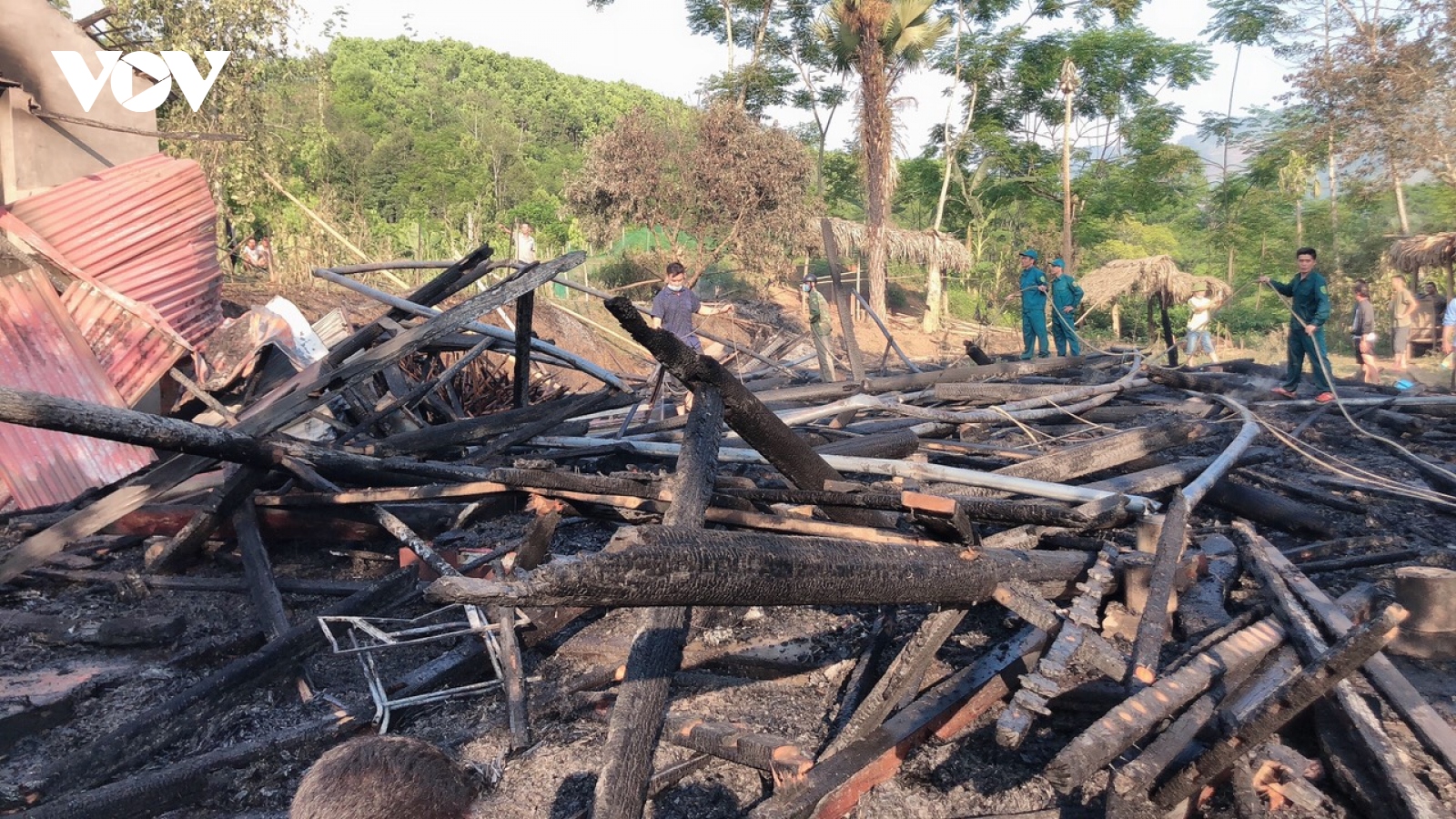 2 nhà sàn ở Lào Cai bị cháy, thiệt hại 1,5 tỷ đồng